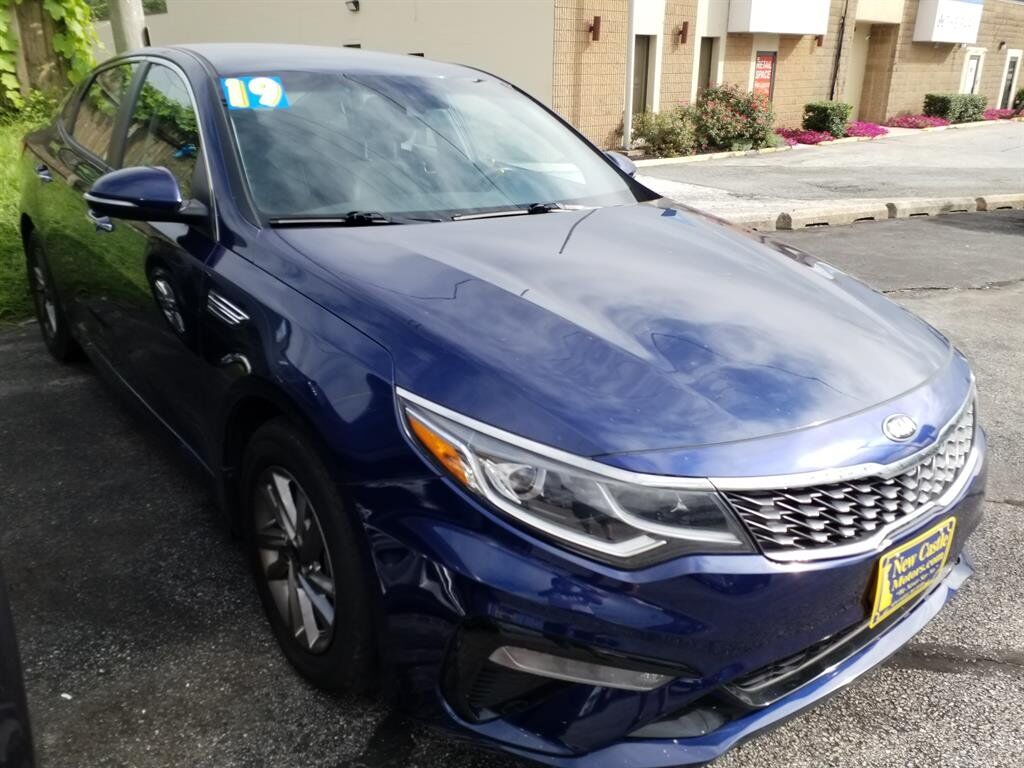 5XXGT4L33KG319381-3s