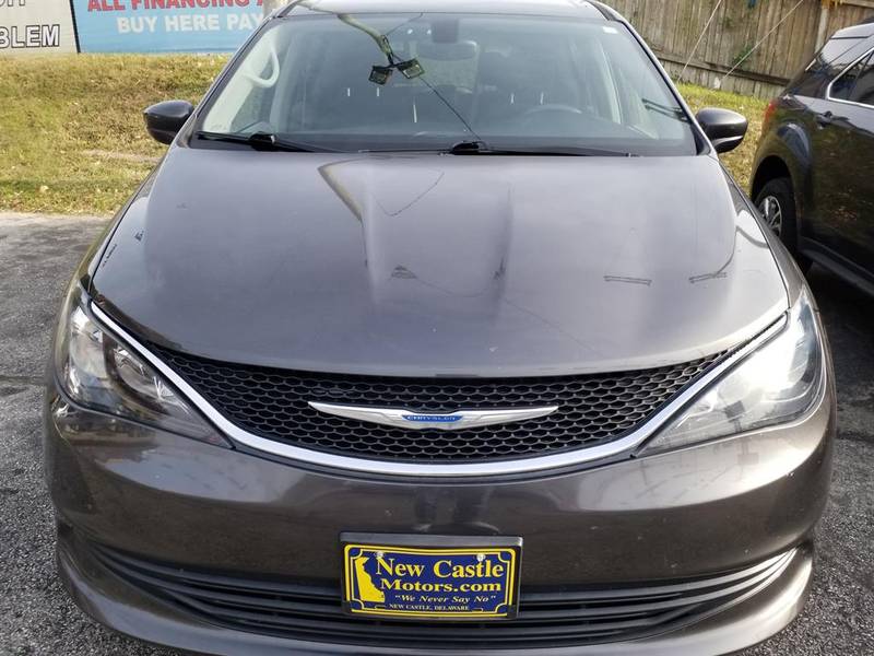 2C4RC1DG7JR305532-2s