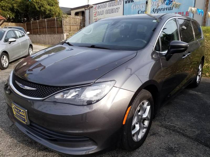 2C4RC1DG7JR305532-3s