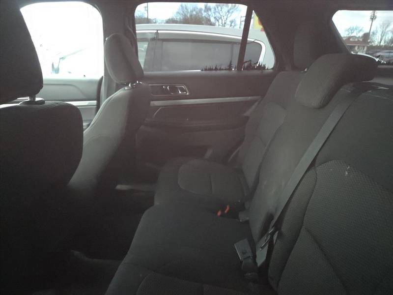 1FM5K8D89JGA75881-4s