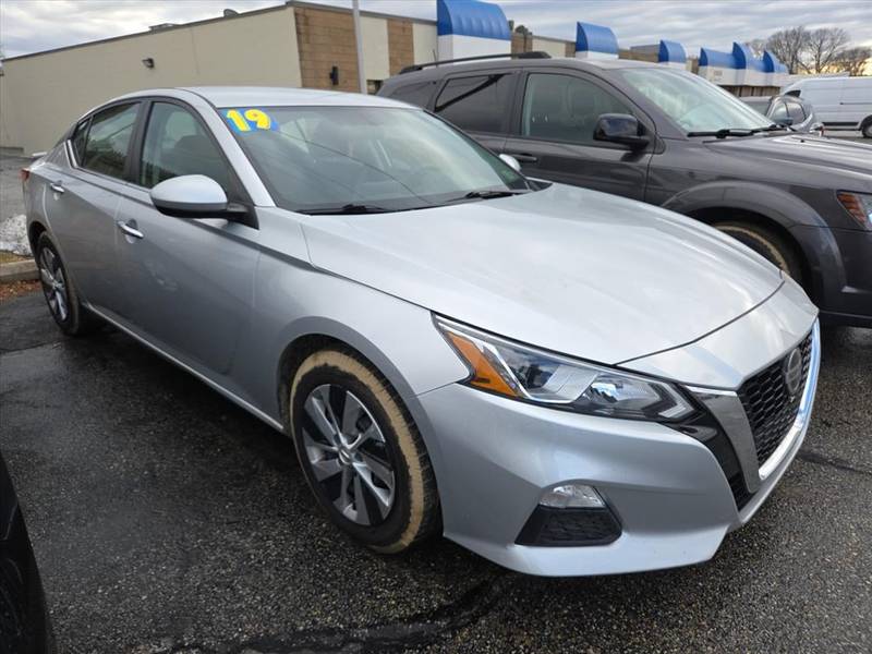 1N4BL4BV4KC228784-1s