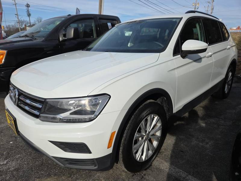 3VV0B7AX7JM132459-1s