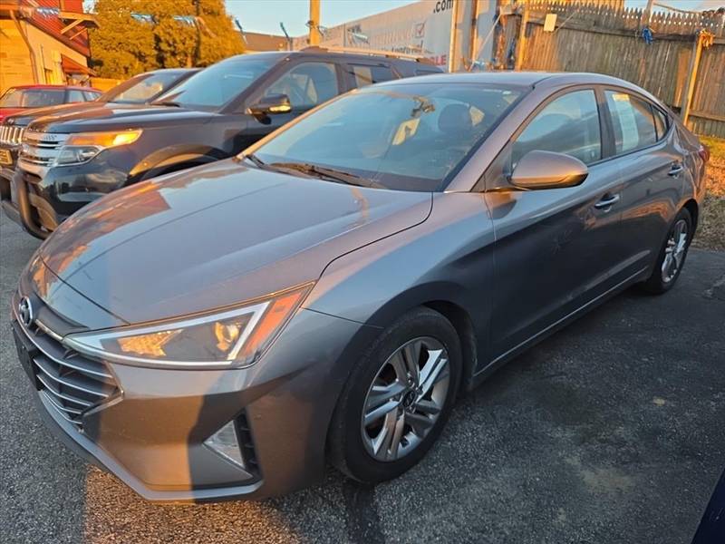 5NPD84LF0KH428156-1s