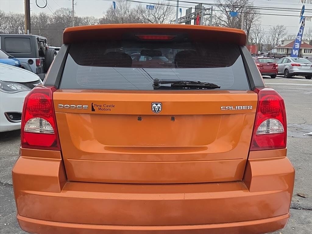 1B3CB8HB7BD261912-4s