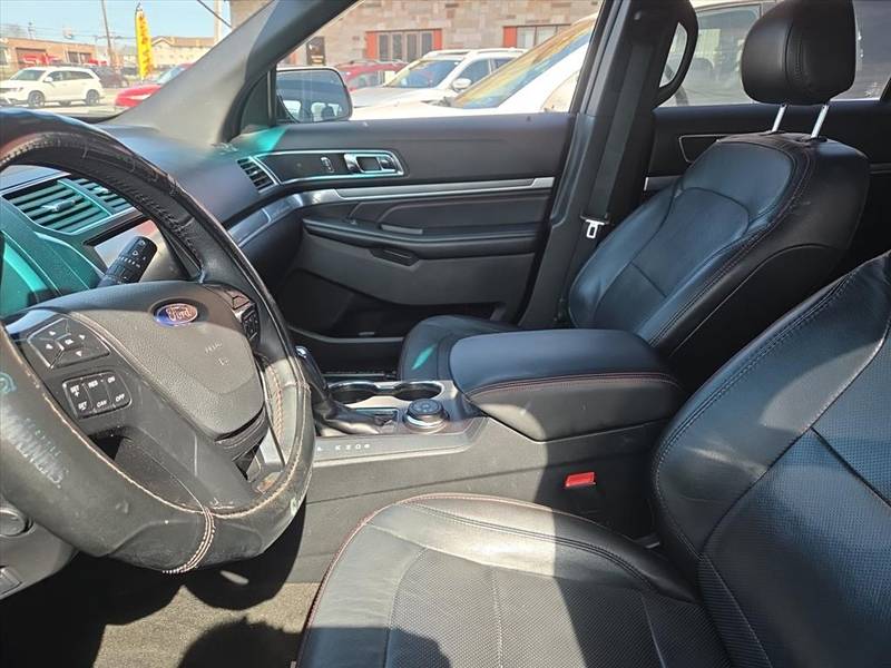 1FM5K8GT8HGB69082-5s