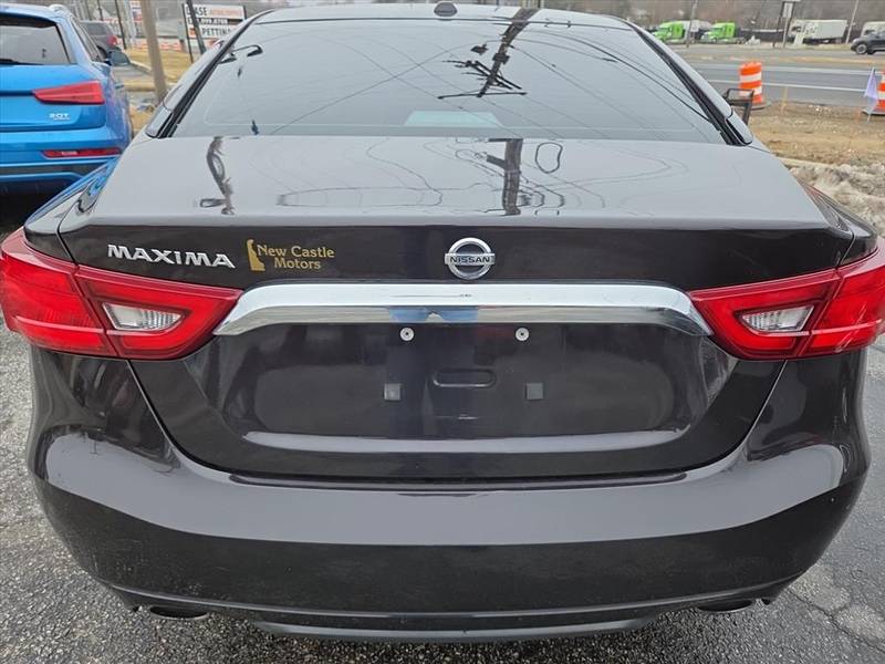 1N4AA6AP7GC390996-4s